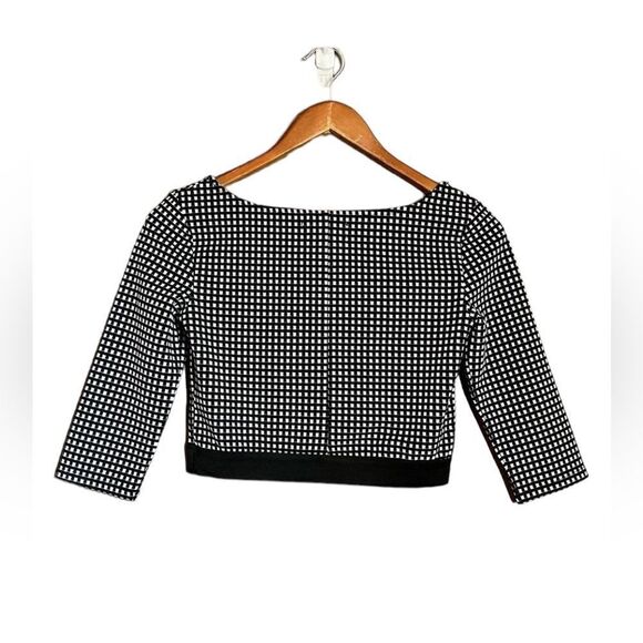 3 for $30! Marilyn Monroe black and white crop top - Picture 8 of 8